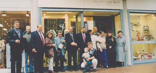 After successfully running his second store in Mijdrecht for 12 years, they decided to sell it to their employees and moved to the USA.