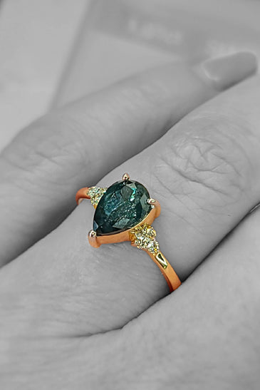 14kt YG Blue Salt and Pepper Diamond Ring