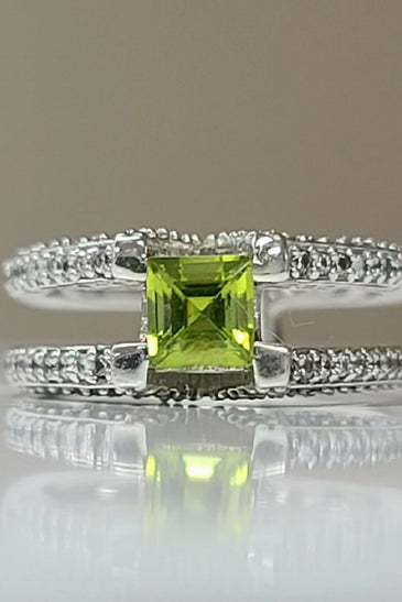 Sterling Silver Peridot Accented V Ring
