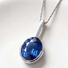 Pendants / Necklaces