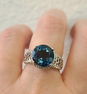 london blue topaz featured on a stunning sterling silver band