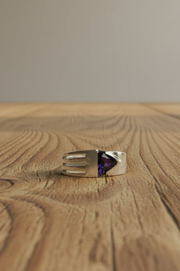 Sterling silver ring with purple amethyst-style gemstone