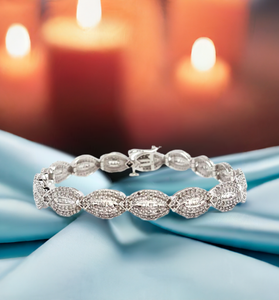 Stunning vintage baguette diamond bracelet with 10k white gold
