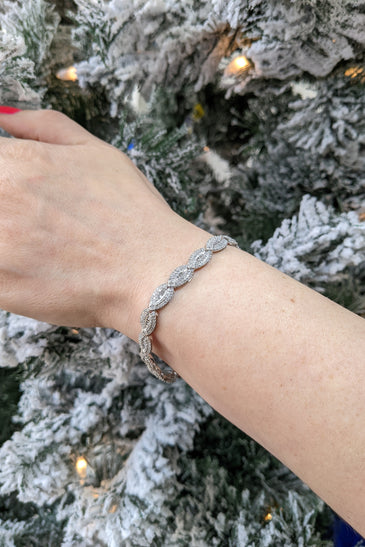 10kt WG Vintage Diamond Bracelet