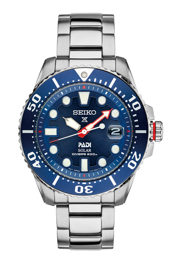 Men's Seiko diver watch with blue dial and silver stainless steel bracelet