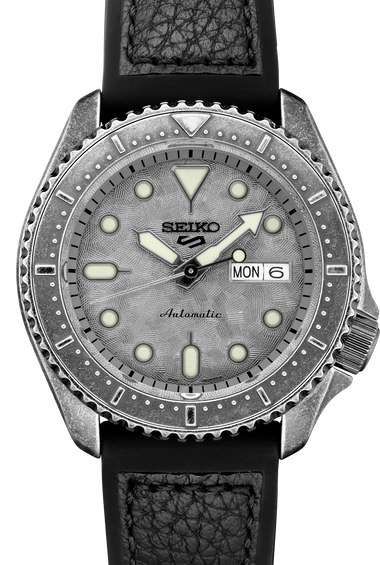 Men's Seiko watch with grey dial, silver case, black leather strap, date window MON