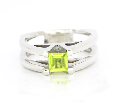 Sterling silver peridot V ring with square green cushion-cut stone
